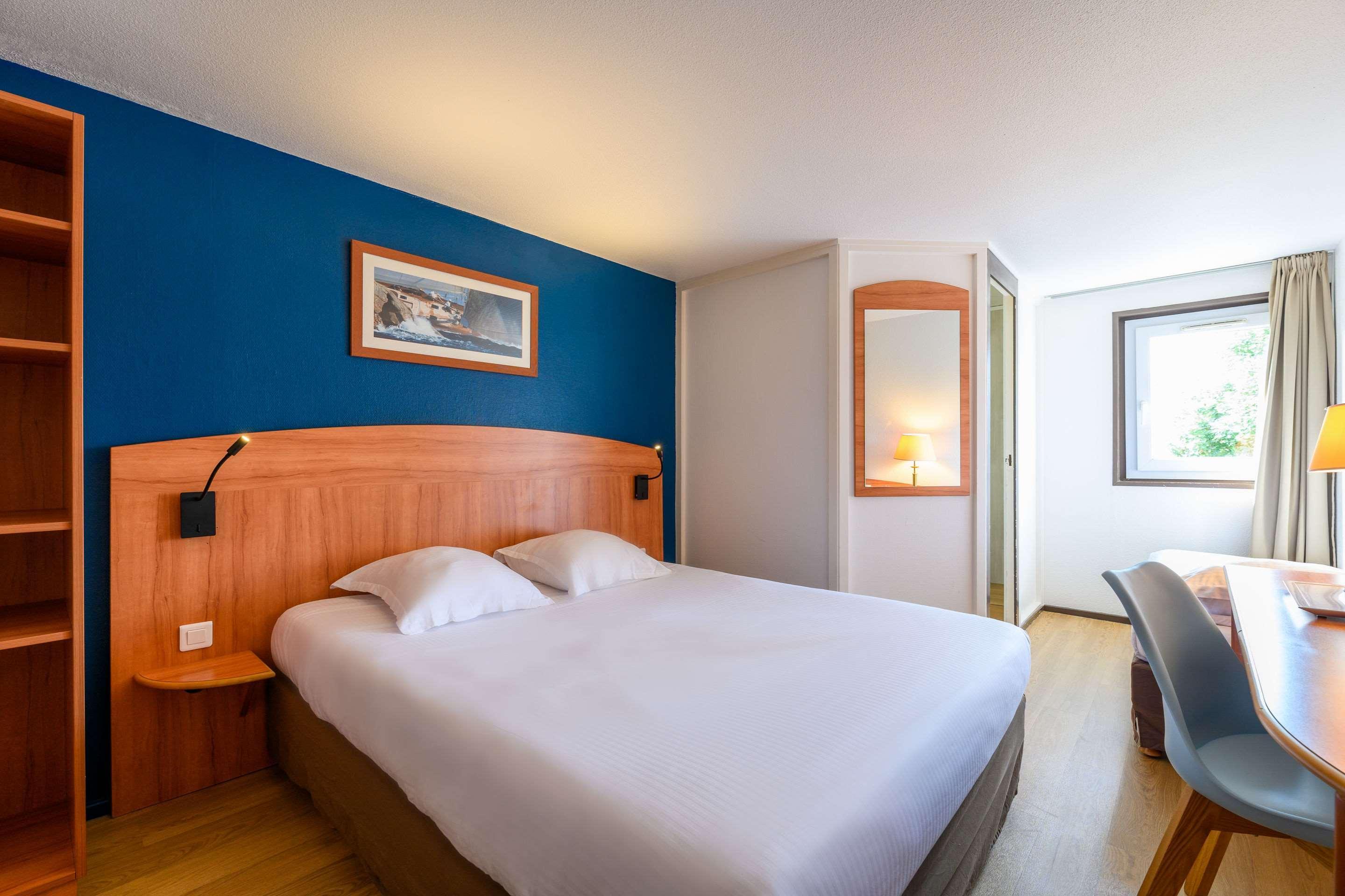 Comfort Hotel Évreux Екстериор снимка