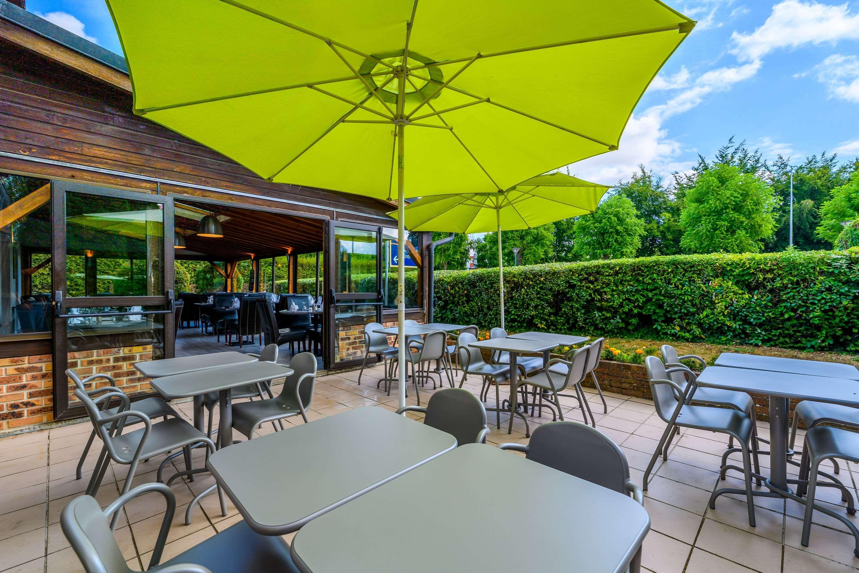 Comfort Hotel Évreux Екстериор снимка