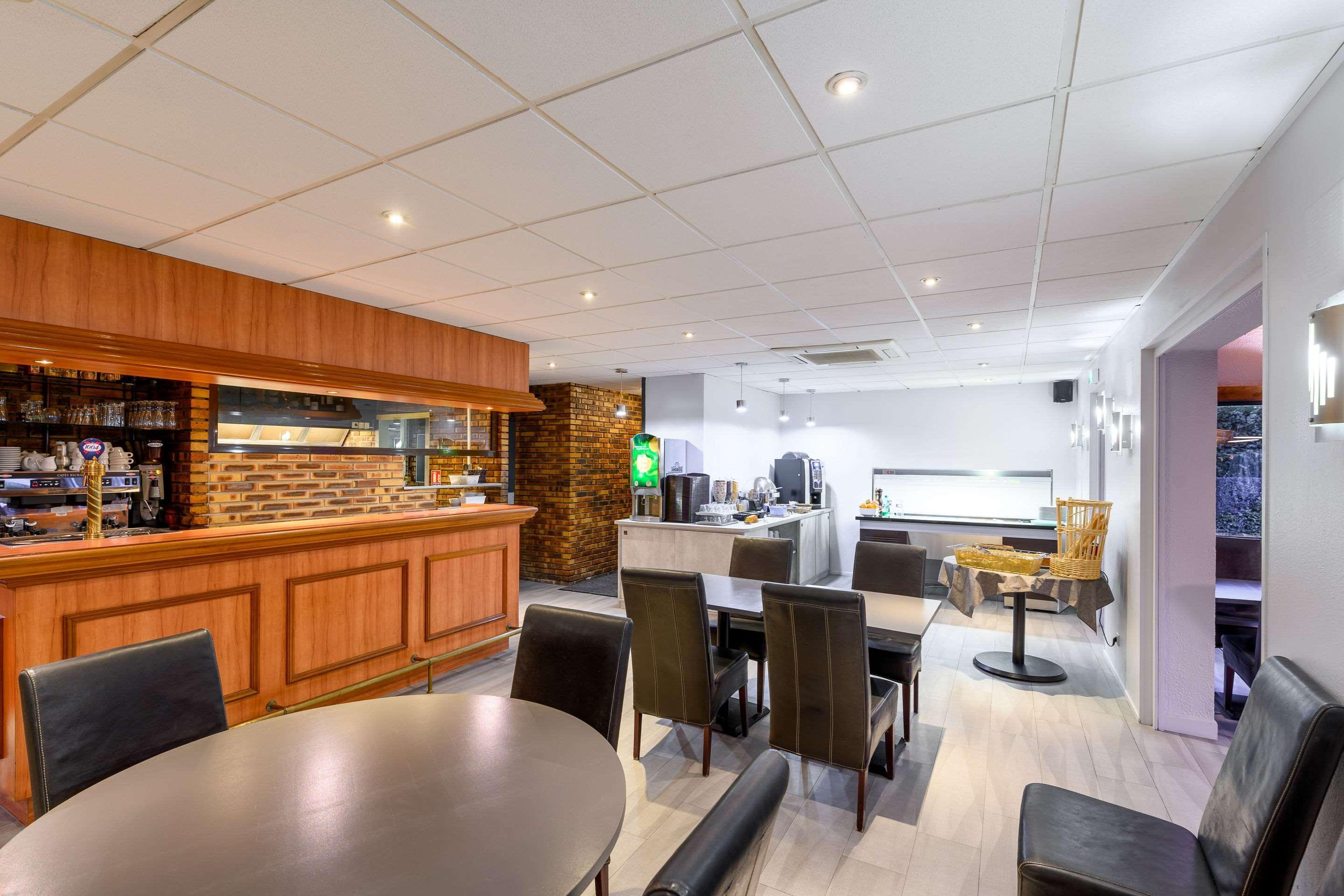 Comfort Hotel Évreux Екстериор снимка
