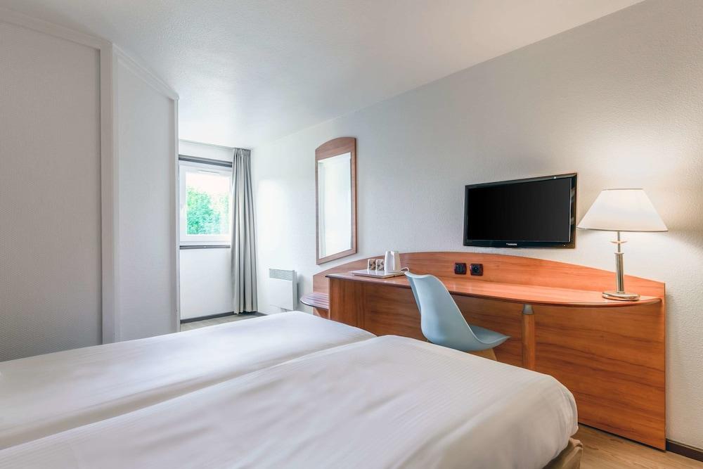 Comfort Hotel Évreux Екстериор снимка
