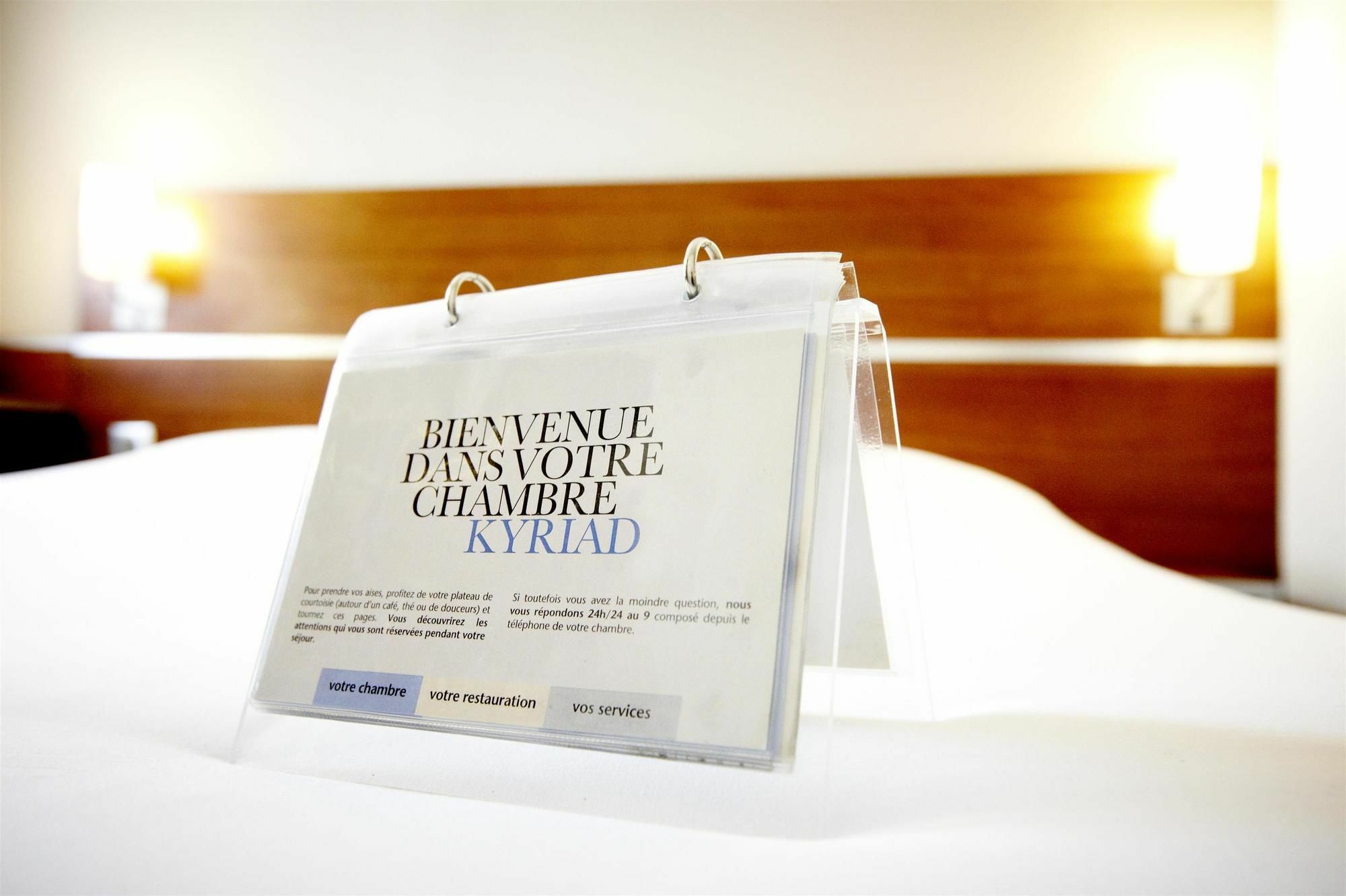 Comfort Hotel Évreux Екстериор снимка